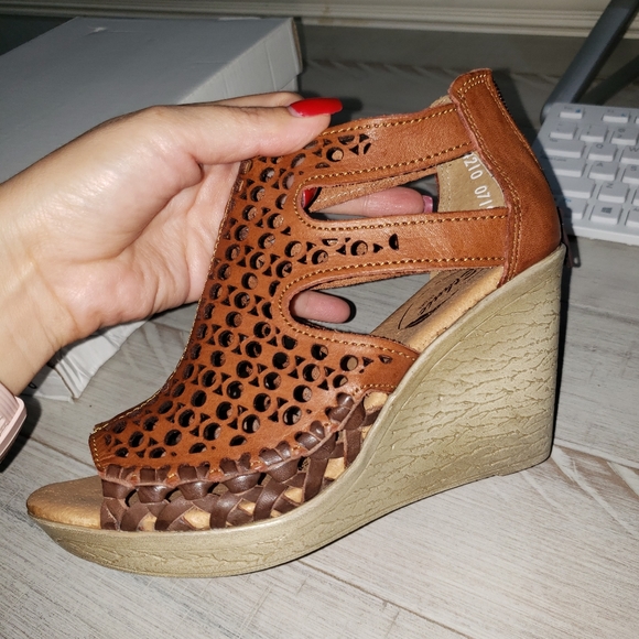 Leather mexican wedges 2×100 dlls - Picture 5 of 11